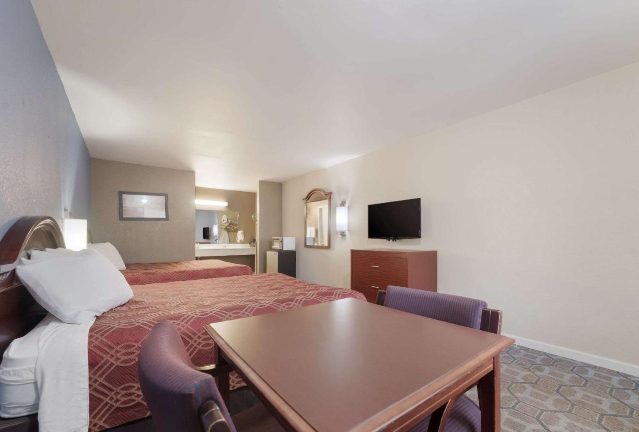 Econo Lodge Thomaston Kültér fotó