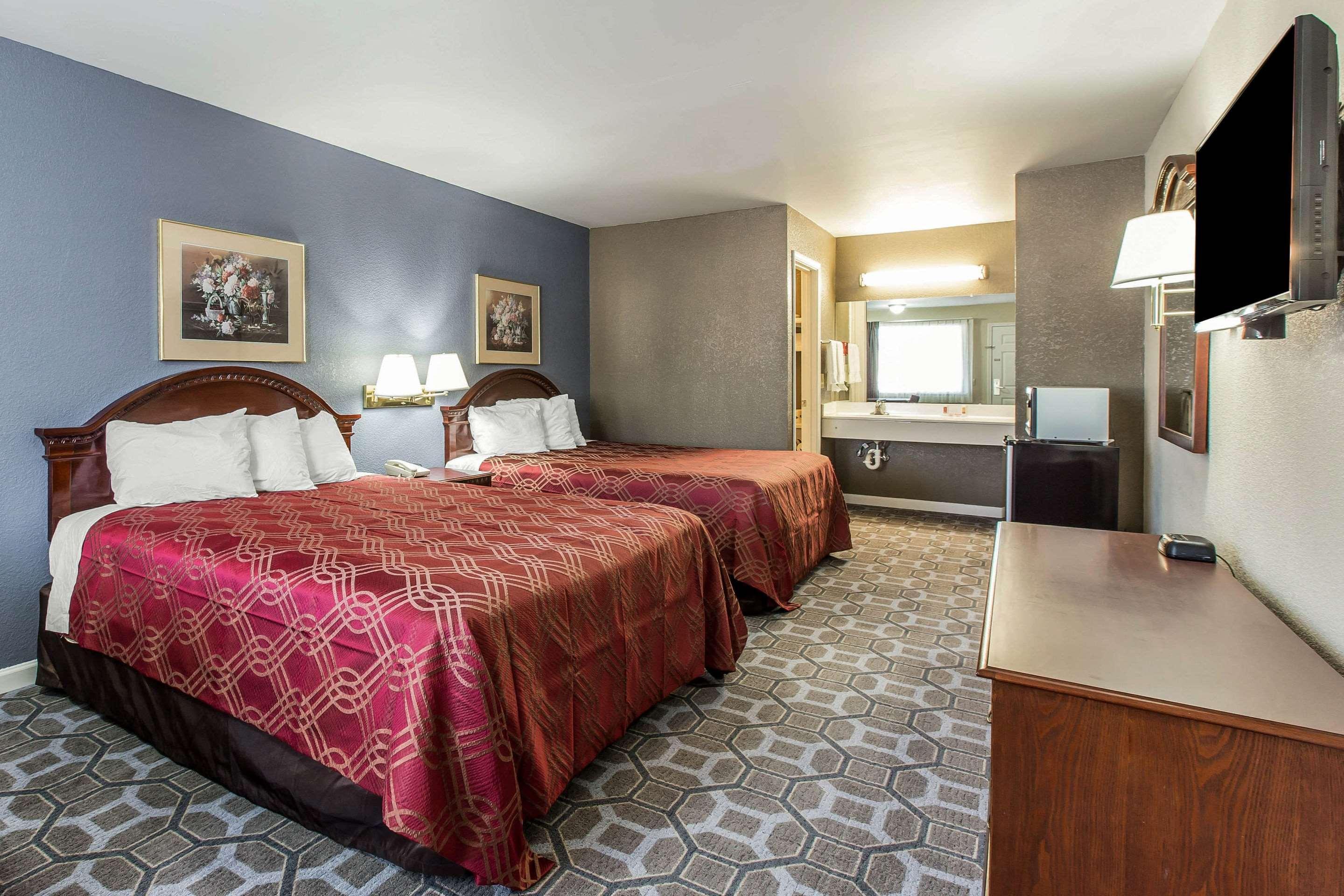 Econo Lodge Thomaston Kültér fotó