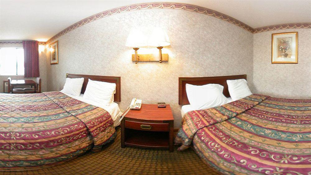 Econo Lodge Thomaston Kültér fotó